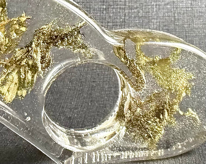 Resin with Mugwort Thumb Page Holder