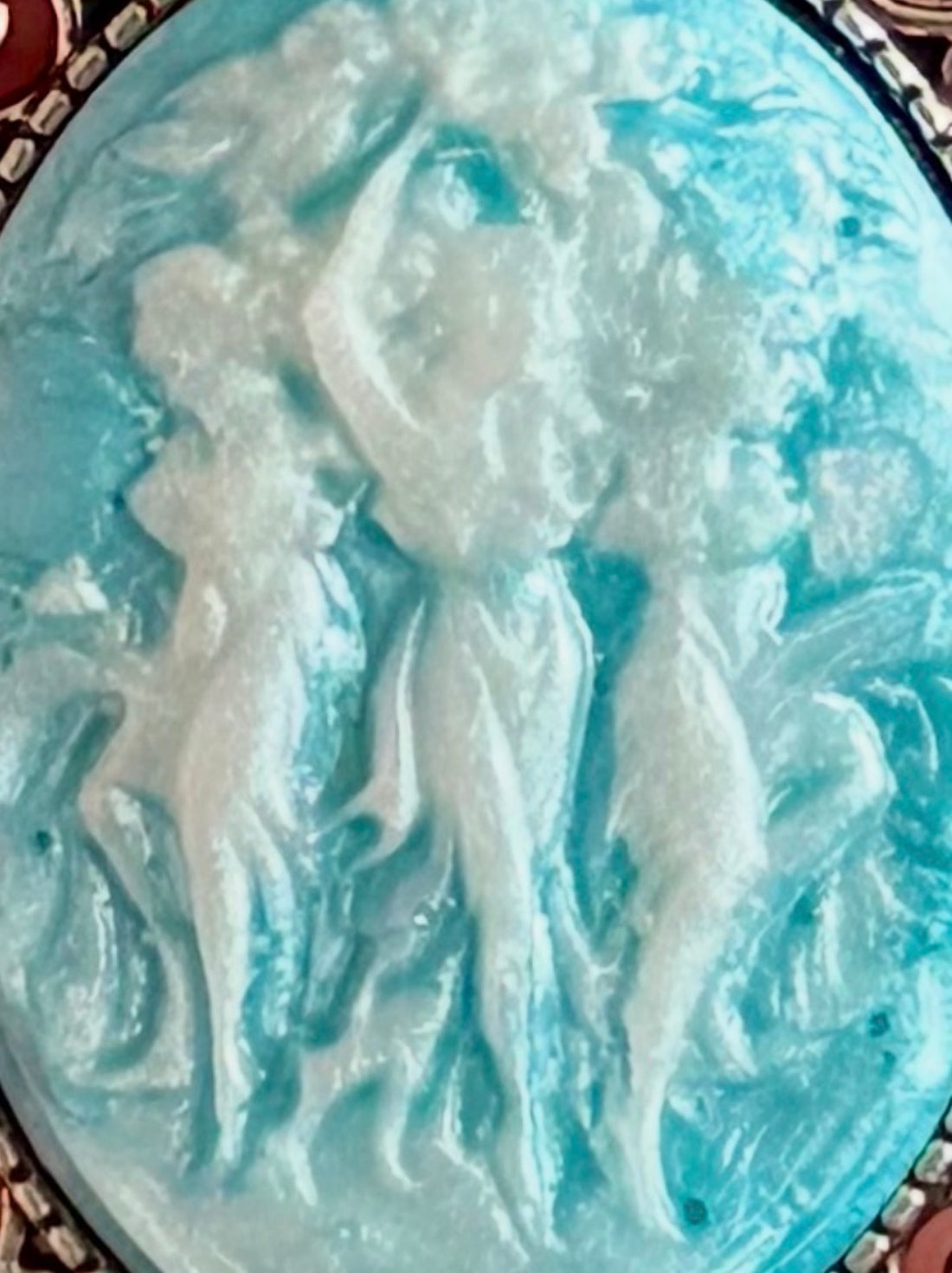 Triple Goddess Cameo Broach (blue)