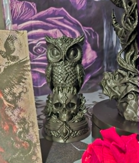 Lilith Devotional Altar Collection