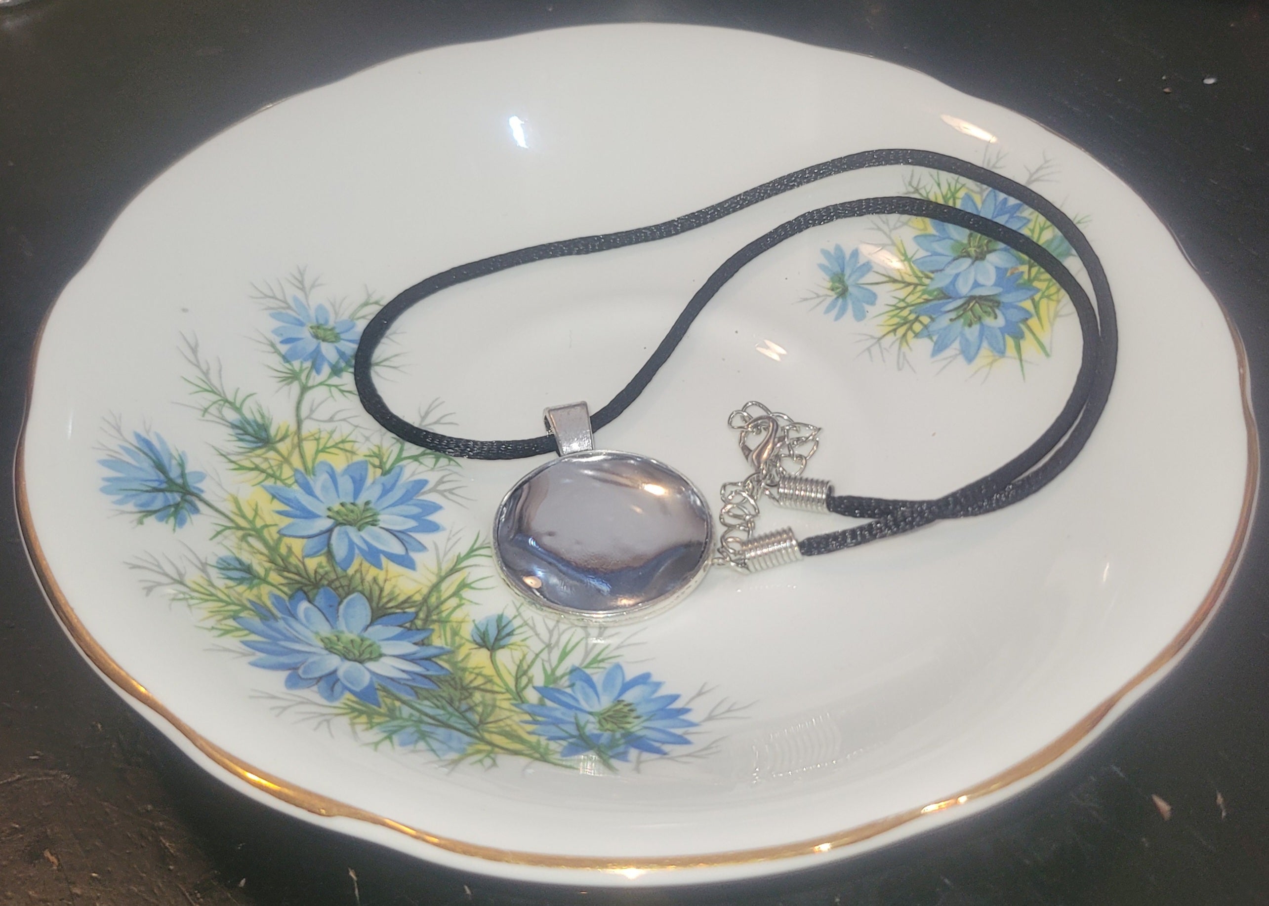 Wearable Mirror Ward