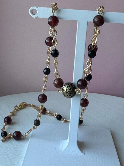 Orange Garnet and Black Onyx Gold Necklace