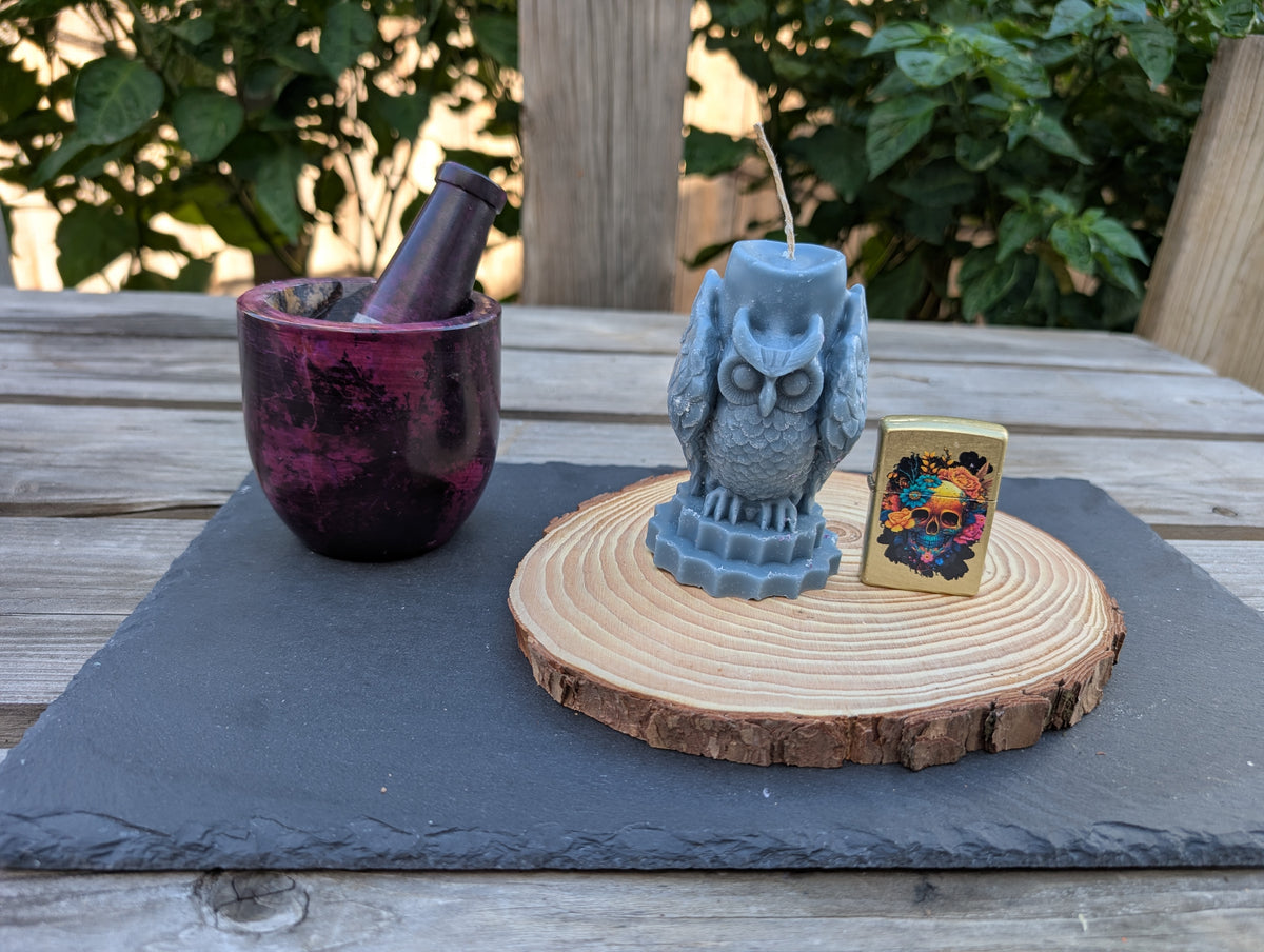 Vesper Owl Pillar