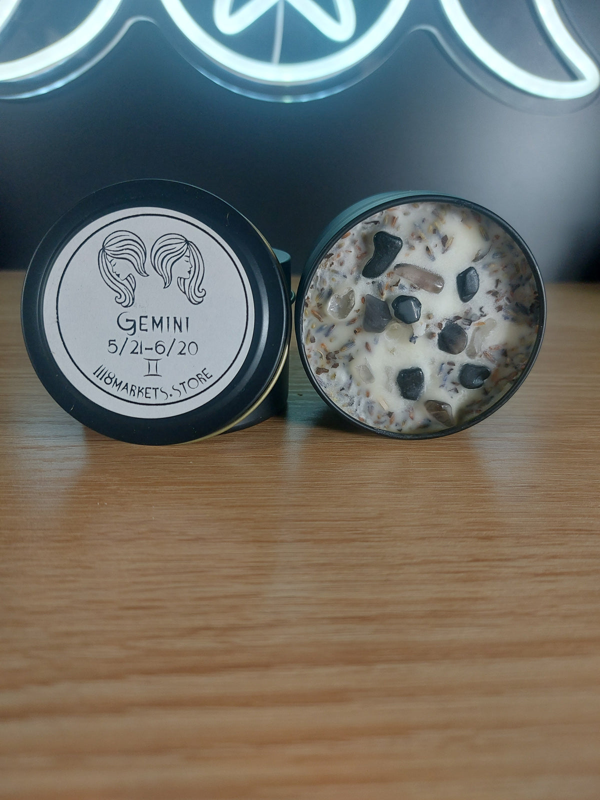 Small Gemini Crystals &amp; Herbs Candle