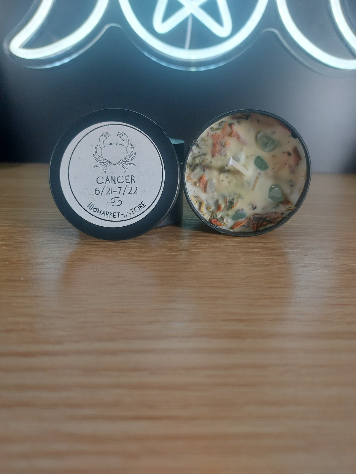 Small Cancer Crystals &amp; Herbs Candle