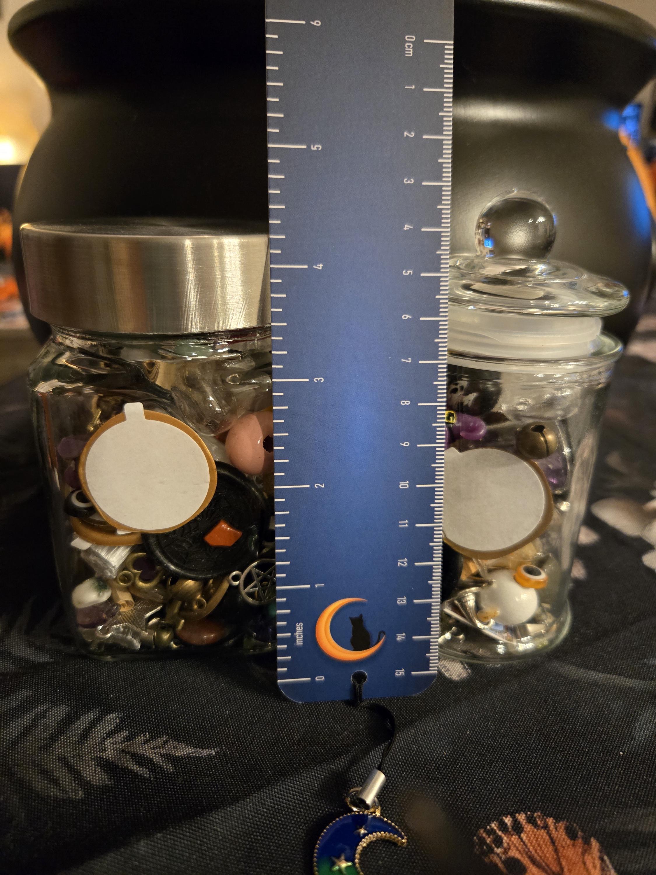 SPELL CONFETTI LARGE