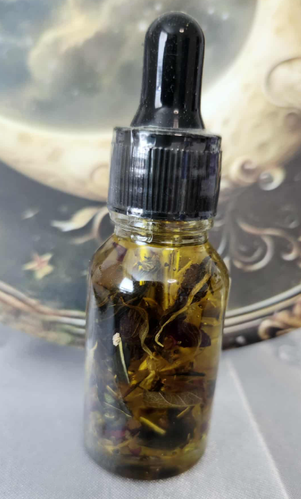 Universe Oil 15 ML Bottle