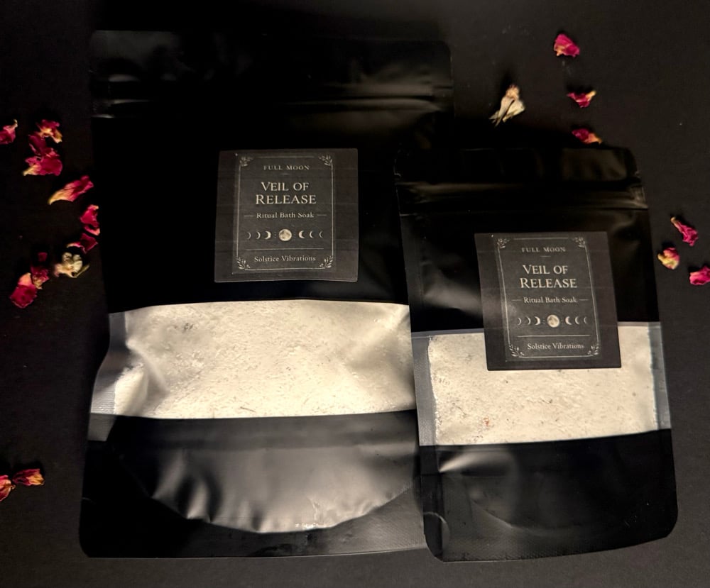 Veil of Release — Full Moon Bath Soak 🌕